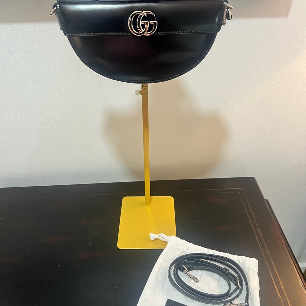 Gucci Half moon leather top handle bag NIB - Picture 2 of 13